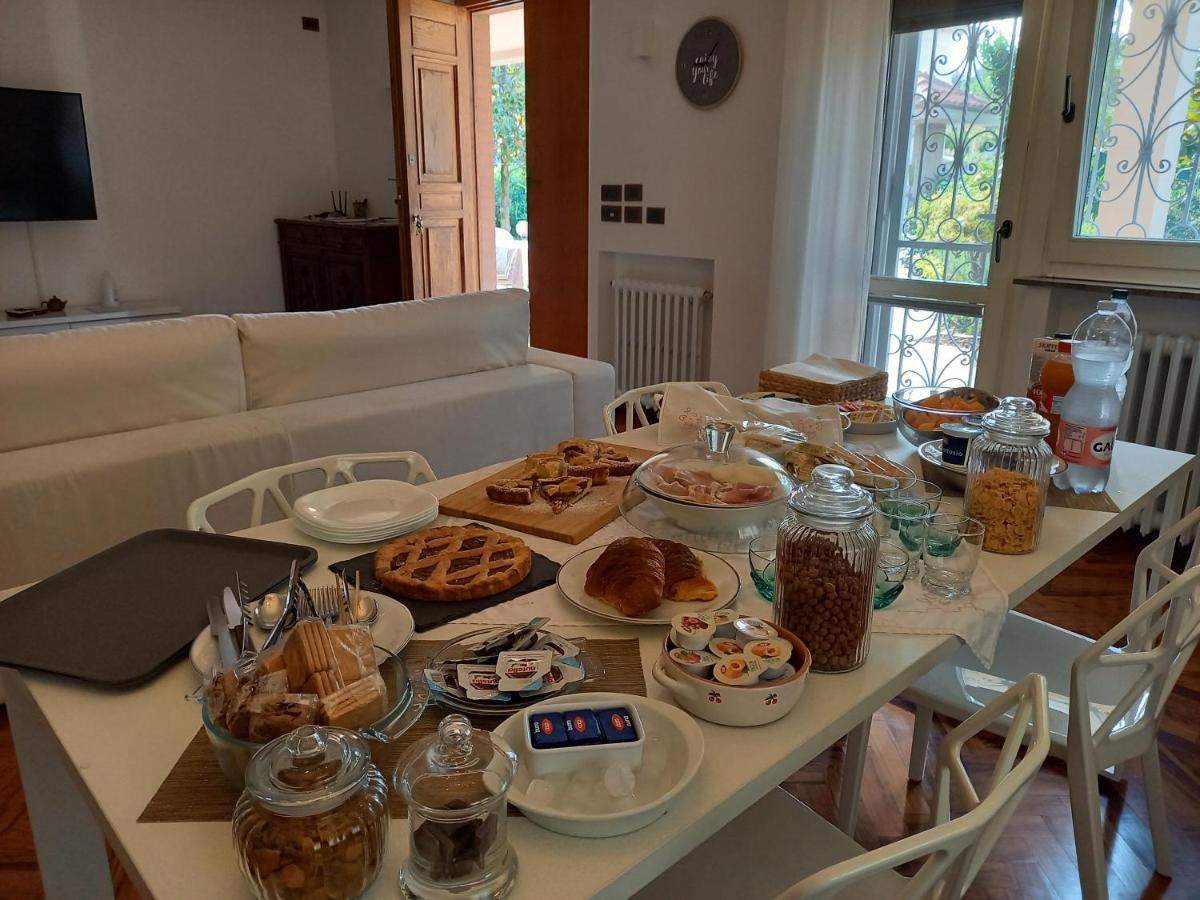 La Principessa Nera B&B Ostra Buitenkant foto
